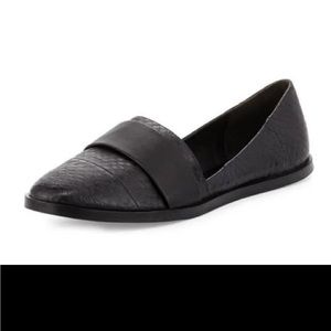 Vince mason snakeskin black flat size 10